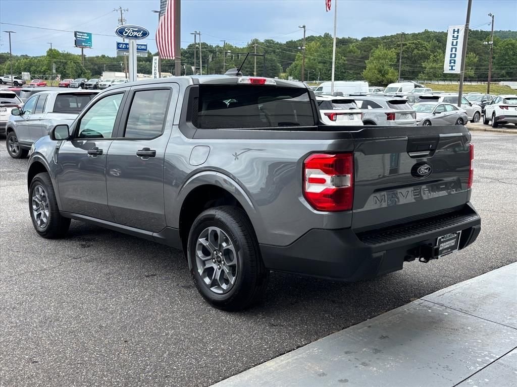 New 2026 Carbonized Gray Metallic Ford XLT image 2