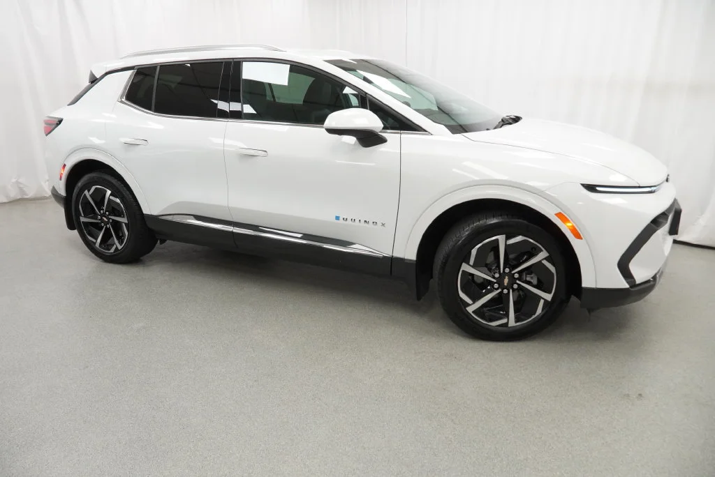 2024 Chevrolet Equinox EV LT - Photo 6