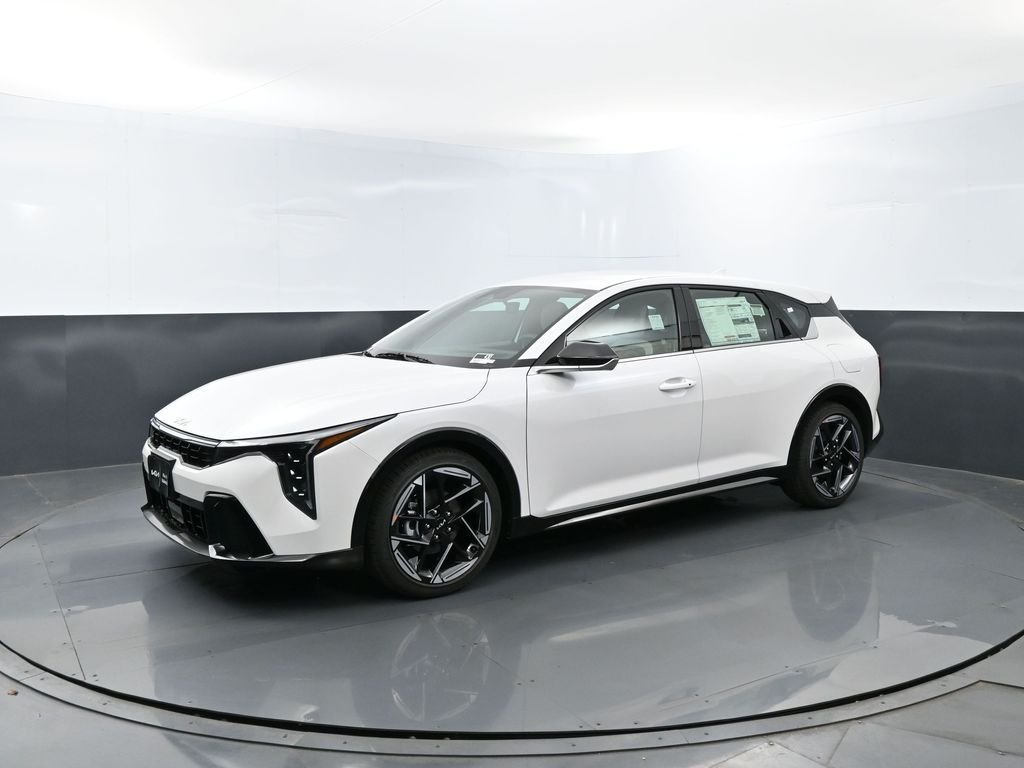 2026 Kia K4 GT-Line AT Hatchback's photo