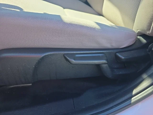 Used 2016  Honda EX image 28