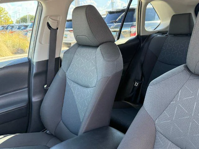 Certified Used 2025 MAGNETIC GRAY MET. Toyota XLE image 14