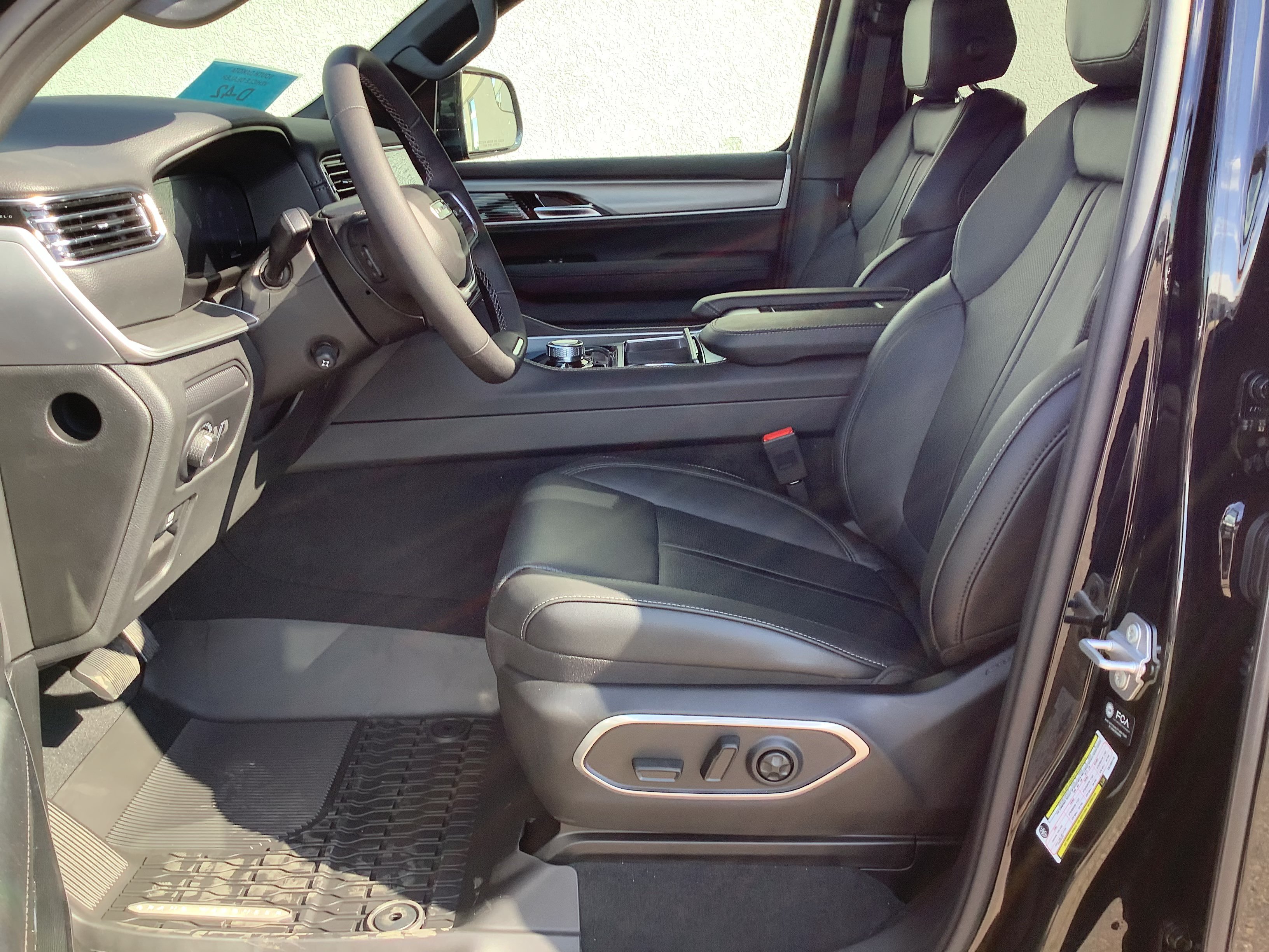 New 2026 High Gloss Black Exterior Paint Jeep  image 12