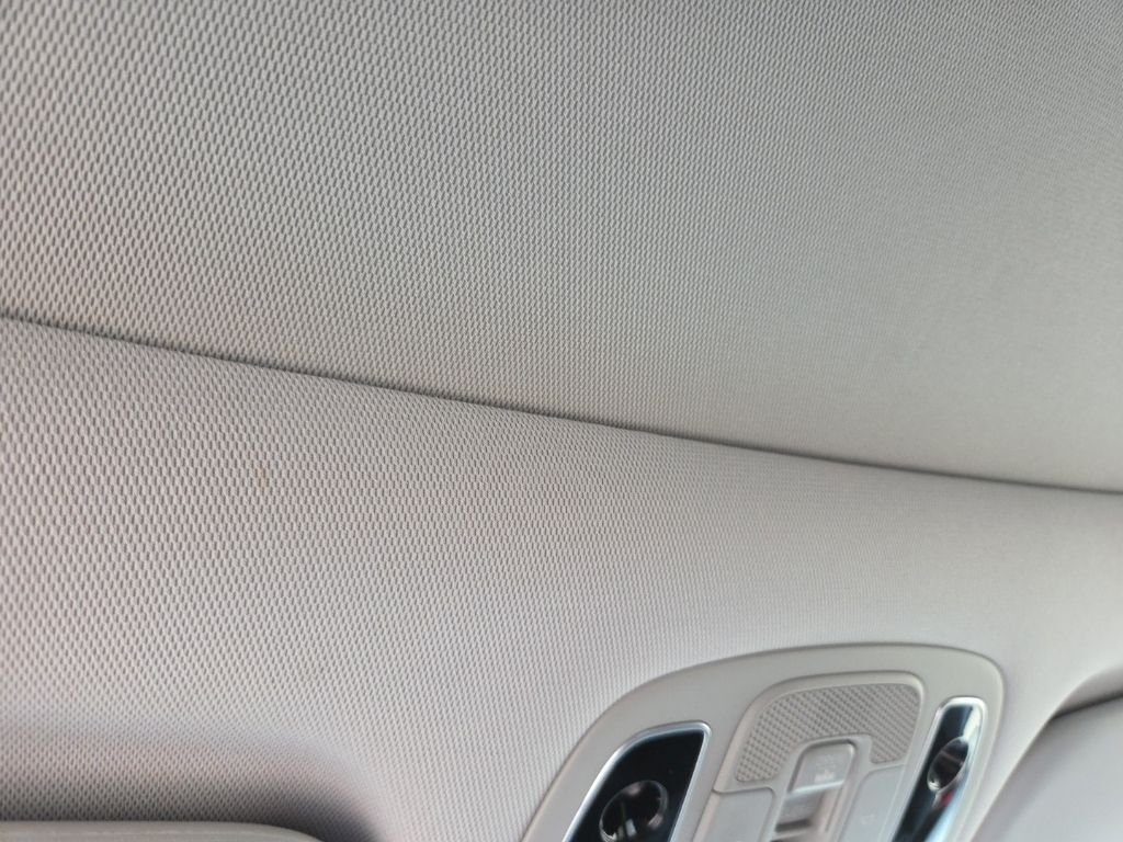 Used 2016 Inferno Red Kia Exclaim image 5