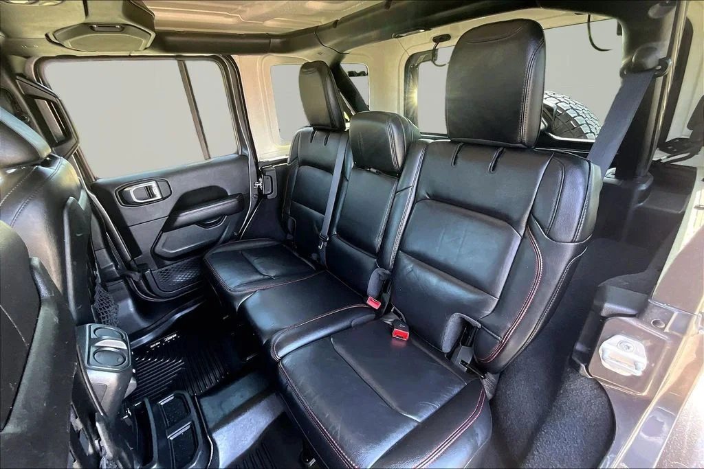 Certified Used 2021 Granite Crystal Clearcoat Metallic Jeep Unlimited Rubicon image 26
