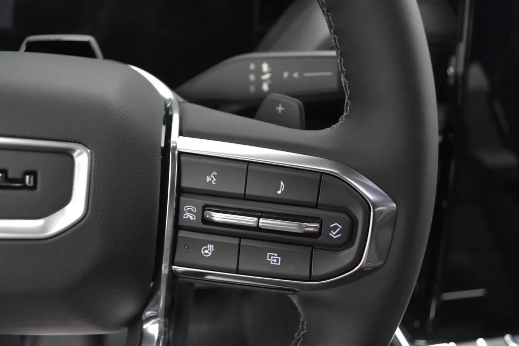 2026 GMC Yukon Denali - Photo 8