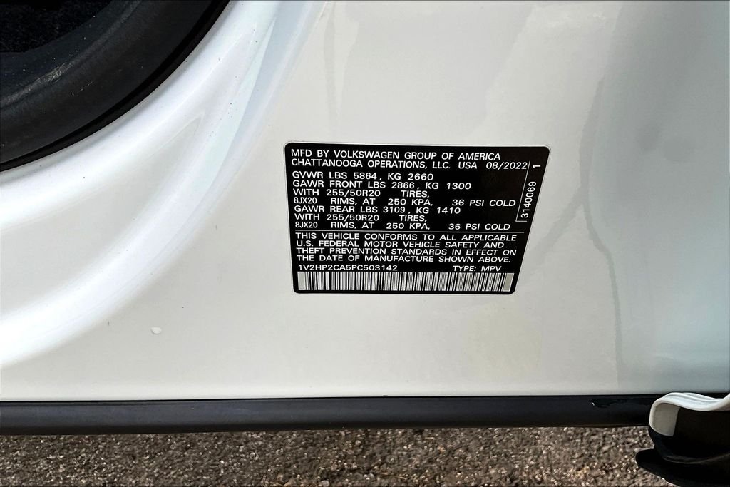 Used 2023 White Volkswagen 2.0T SE w/Technology image 19