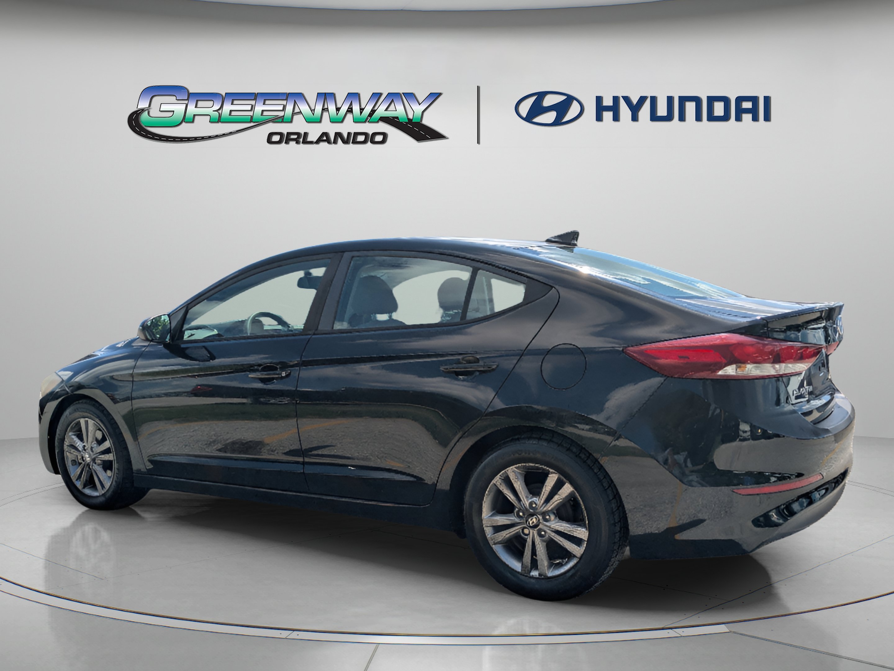 Used 2017 Black Noir Pearl Hyundai SE image 6