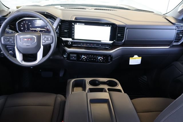 2026 GMC Sierra 1500 SLE - Photo 18