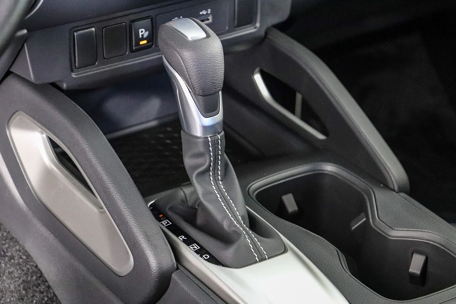 New 2026 Gun Metallic Nissan Crew Cab SV image 23