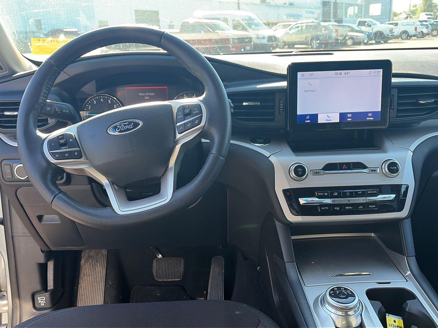 Used 2023 Iconic Silver Ford XLT image 2