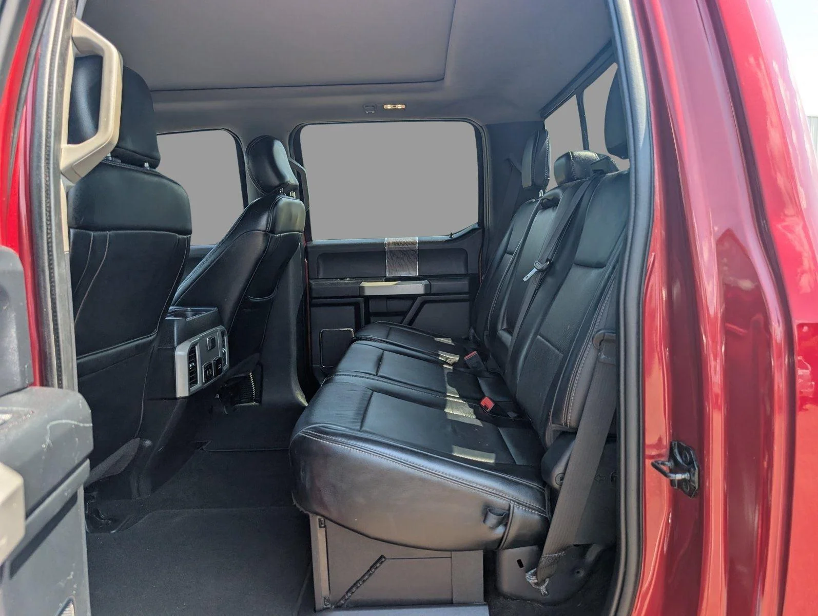 Used 2019 Ruby Red Metallic Tinted Clearcoat/Stone Gray Ford Lariat image 34