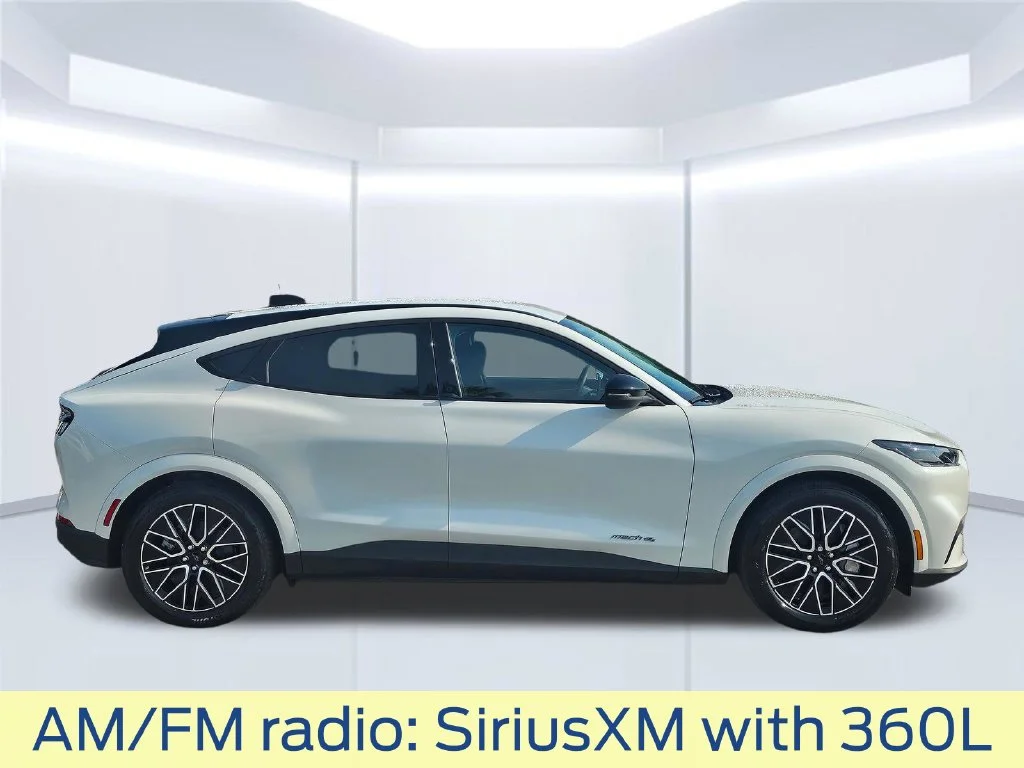 New 2026 White Ford Premium image 21