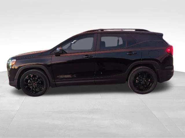 Used 2022 Black GMC SLE image 6