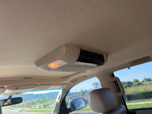 Used 2011 White Toyota Platinum image 11