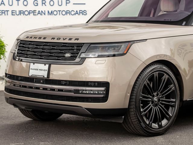 Certified Used 2023 Batumi Gold Premium Metallic Land Rover SE image 2