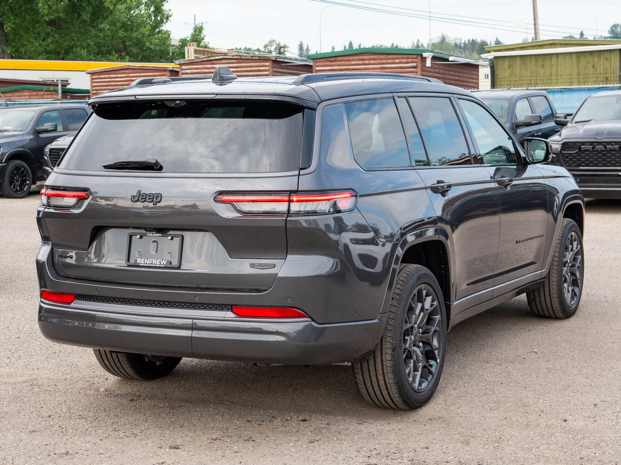 New 2026 Grey Jeep Summit* image 5