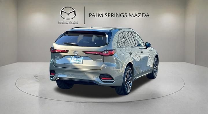 2025 Mazda CX-70 Premium Package - Photo 8