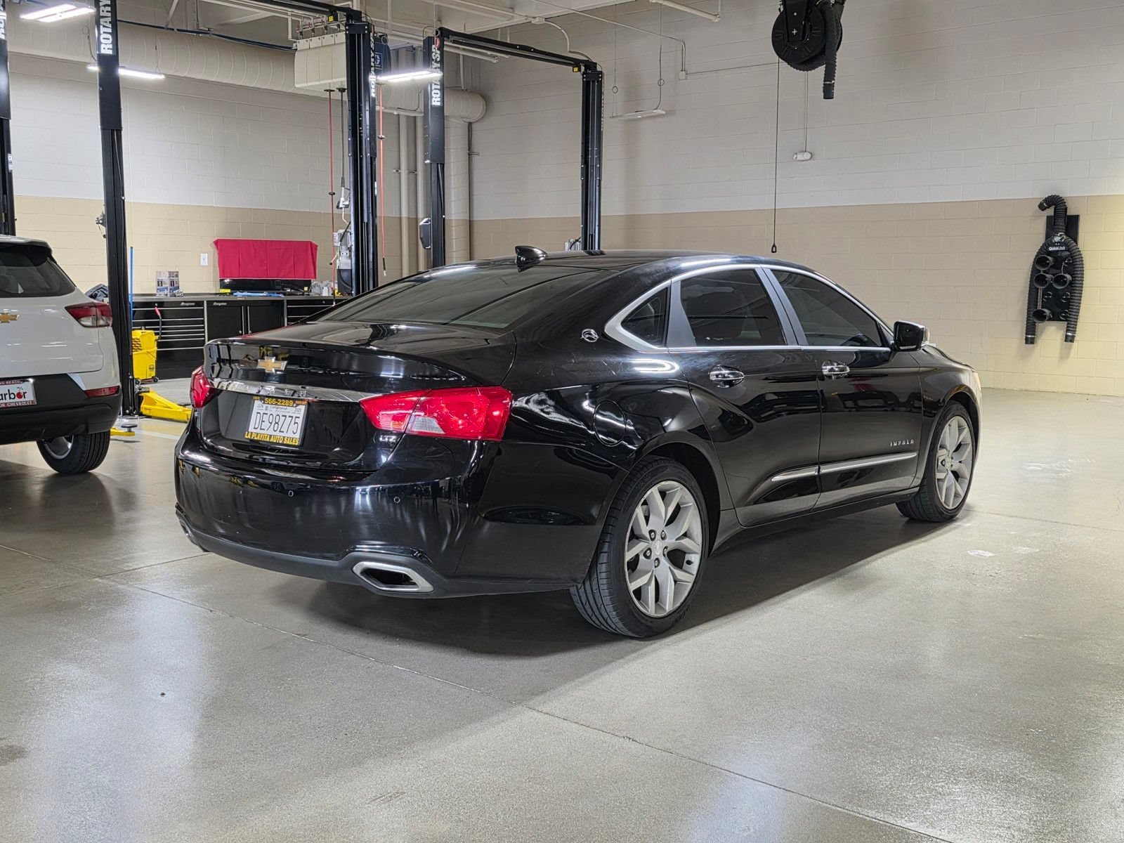 Used 2015 BLACK Chevrolet LTZ image 7