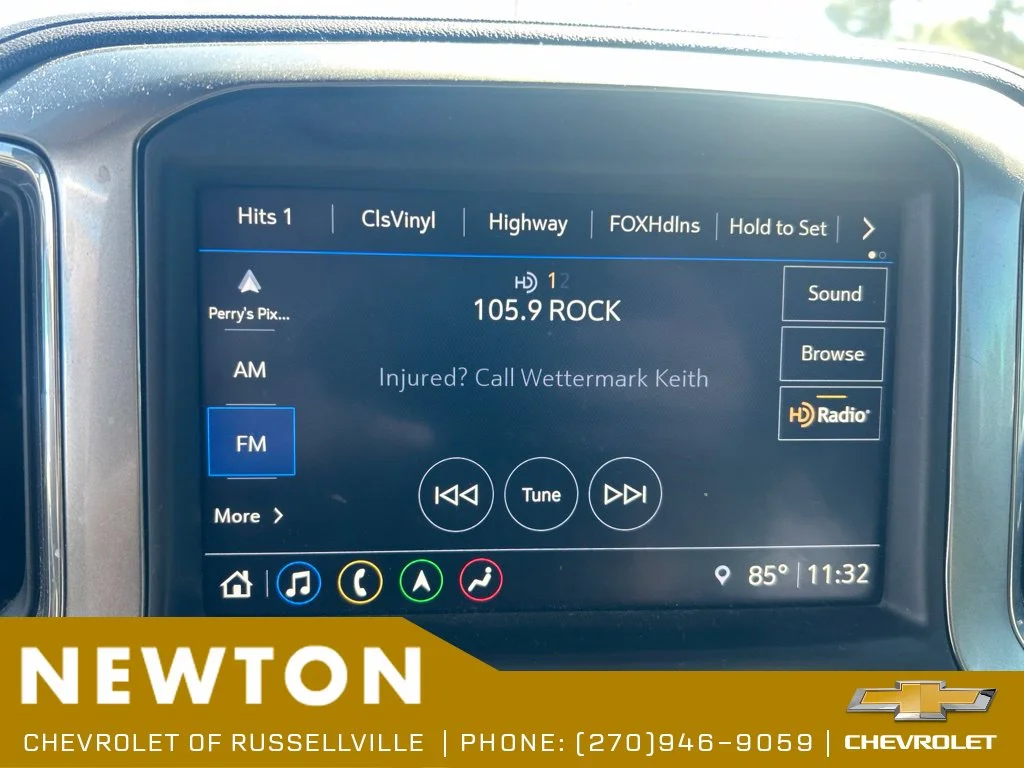 Used 2021 Summit White Chevrolet LTZ image 5