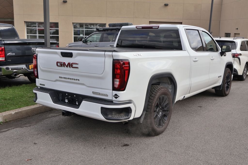 Used 2022 White GMC Elevation image 4