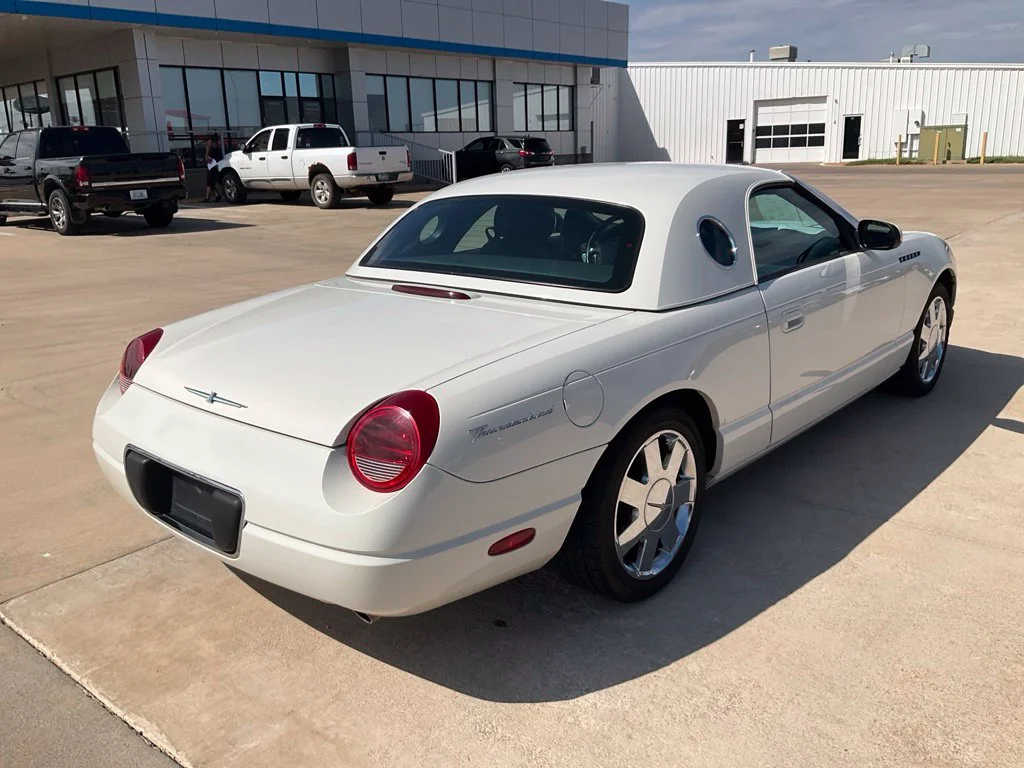Used 2002 White Ford Base image 30