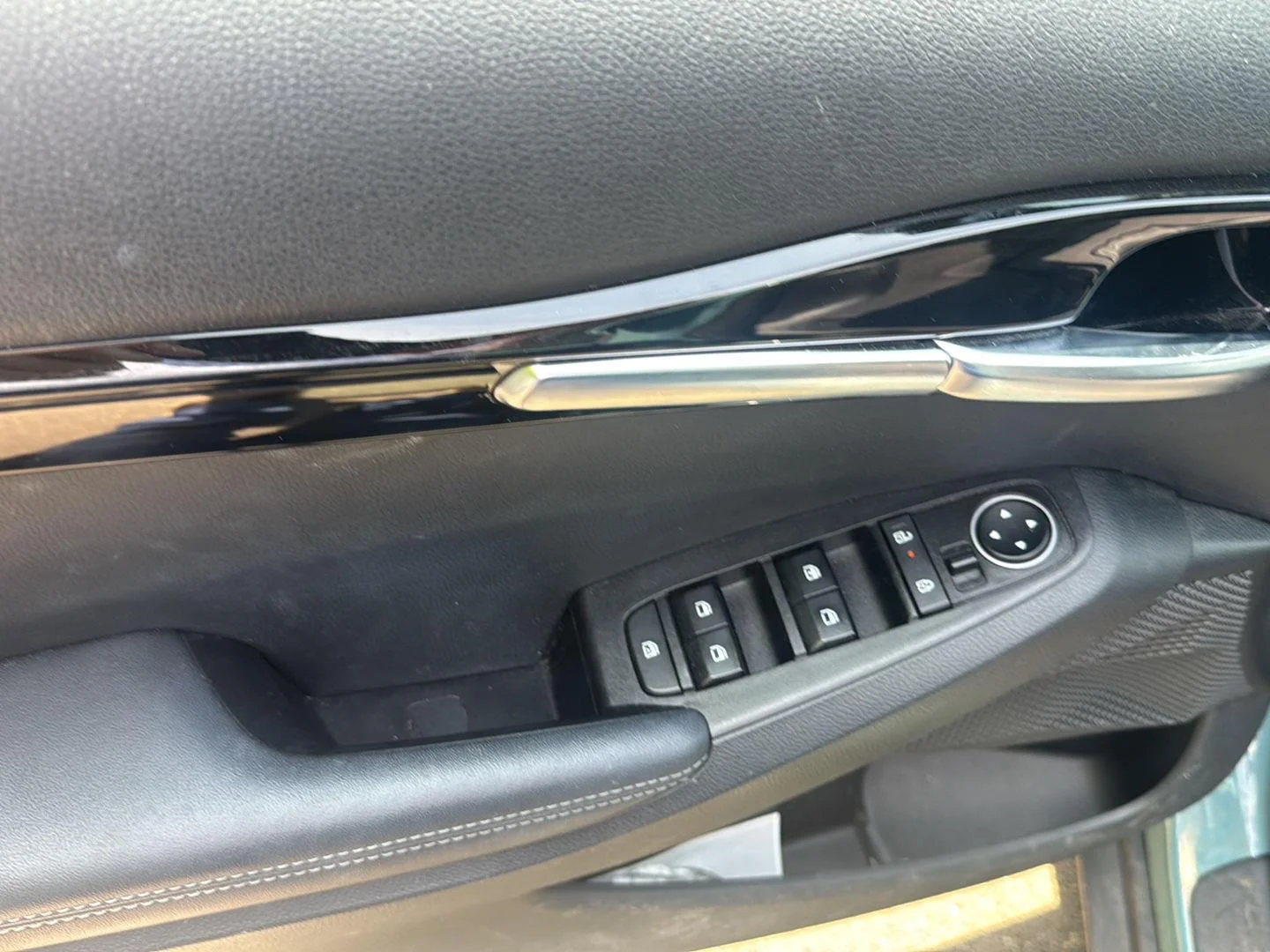 Used 2024 Pluton Blue/Fusion Black Roof Kia S image 12