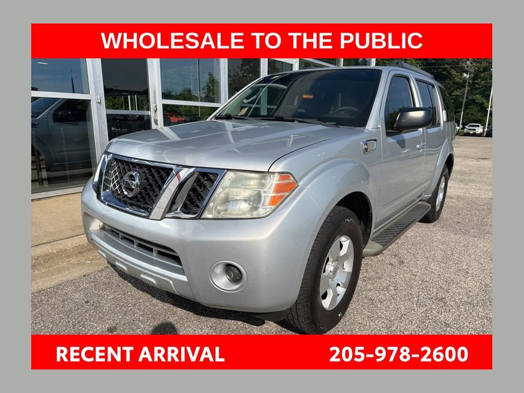 2011 Nissan Pathfinder S 4x2 FE+'s photo