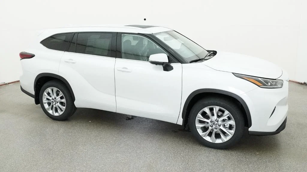 New 2026 Wind Chill Pearl Toyota Limited image 12