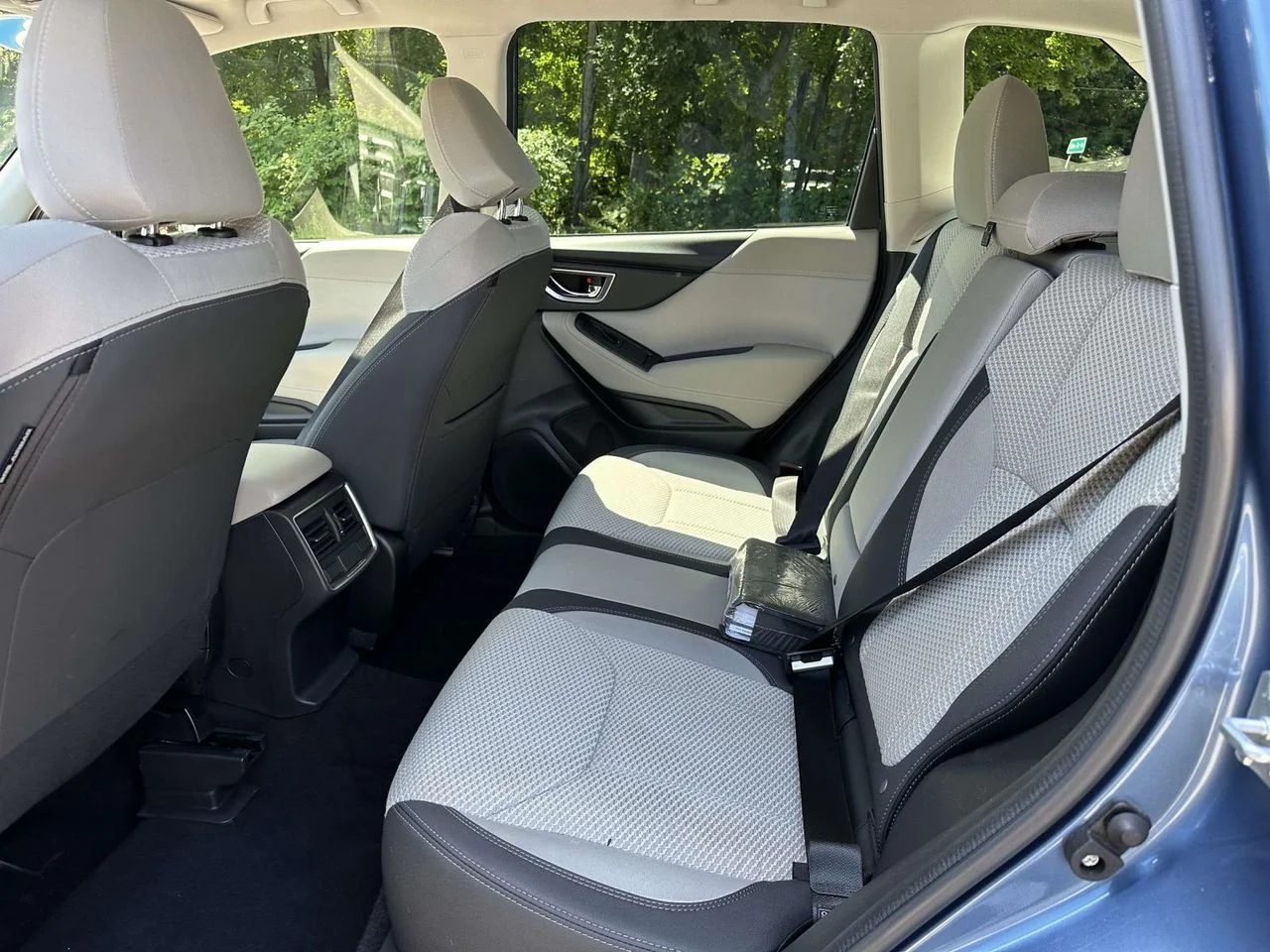 Used 2023 Horizon Blue Pearl Subaru Premium image 14