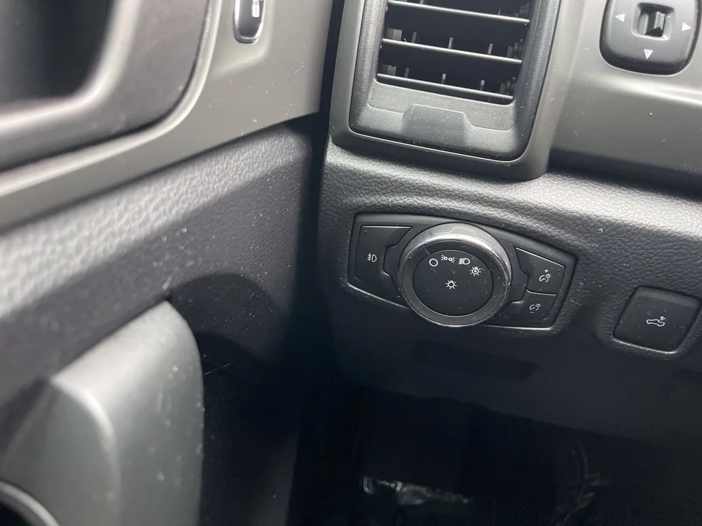 Used 2019 Black Ford XL image 23