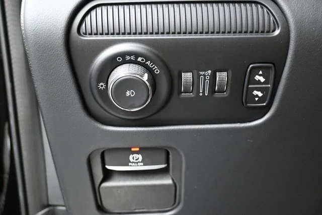 Used 2022 Black Jeep Series II image 44