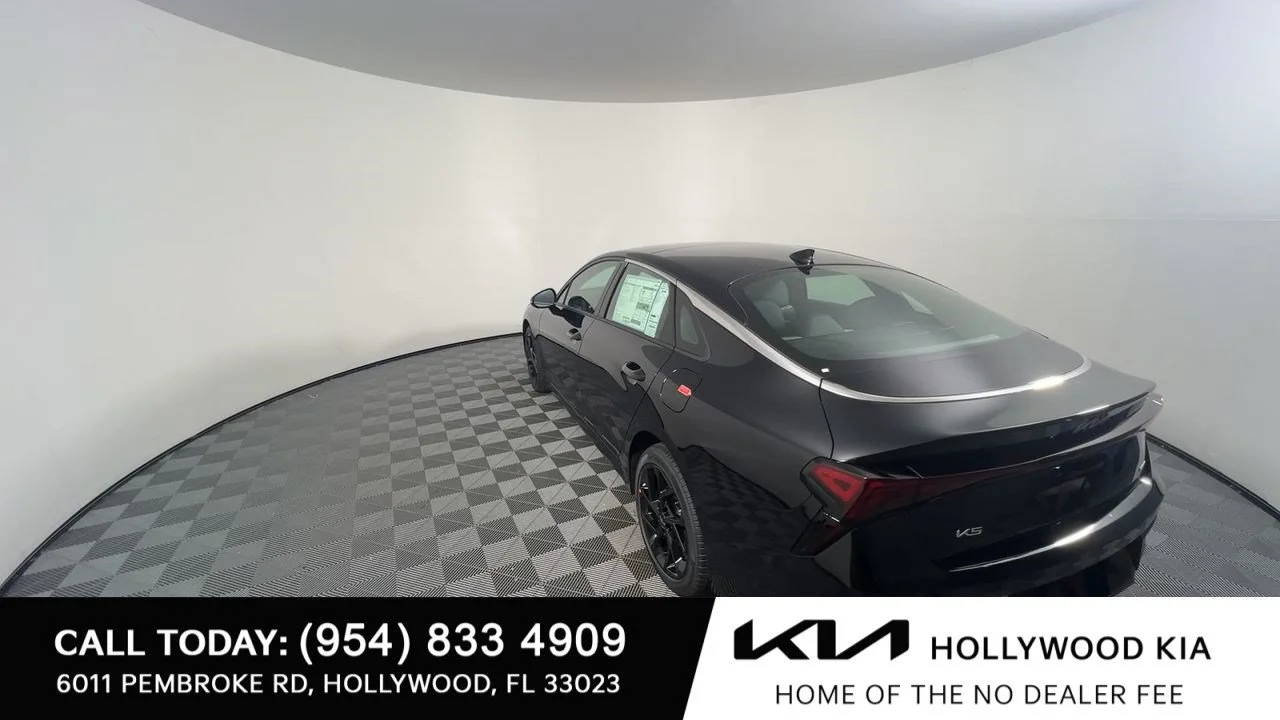 New 2026 Aurora Black Pearl Kia GT-Line FWD image 4