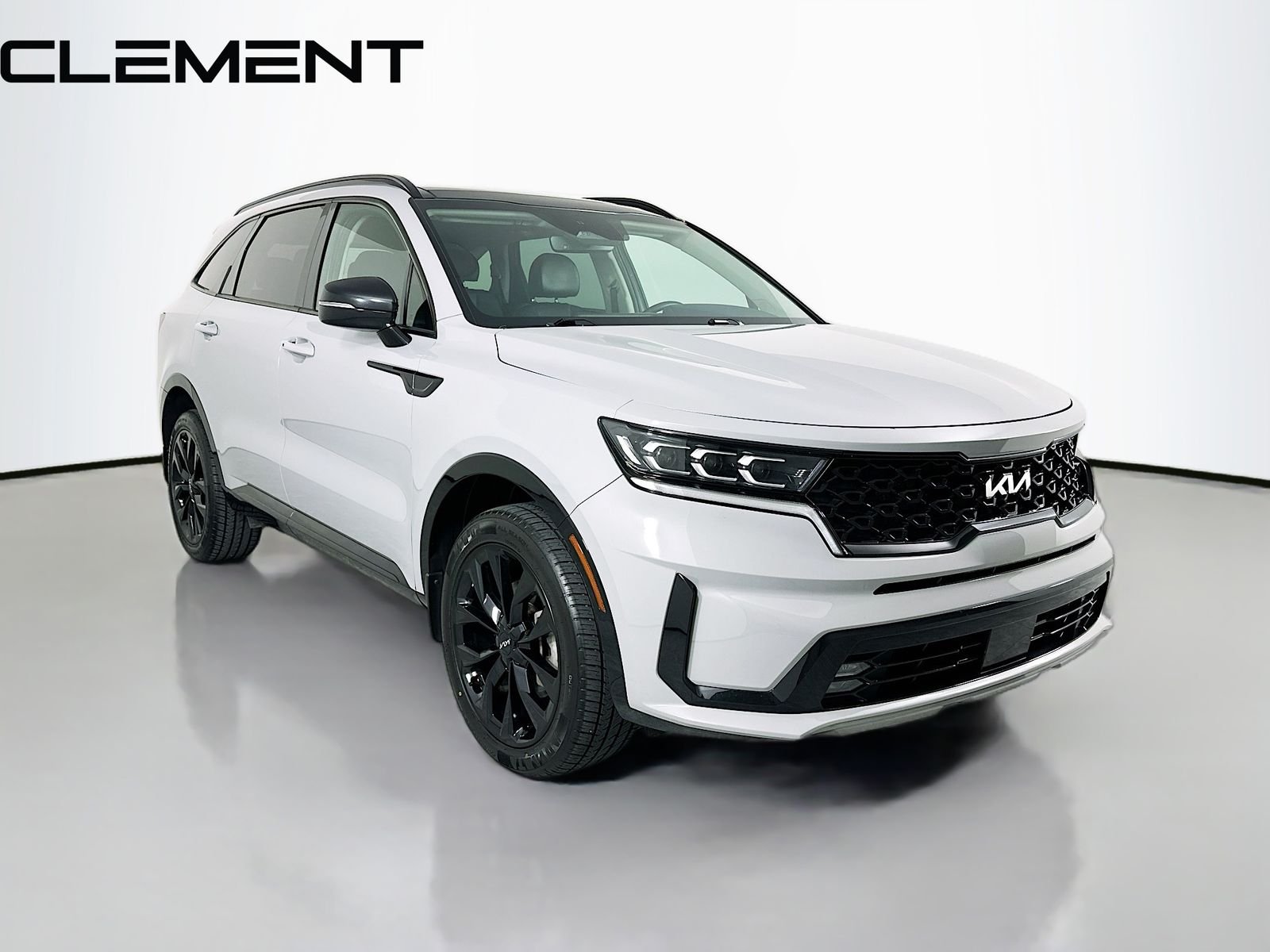 Used 2023 Gray Kia SX image 5