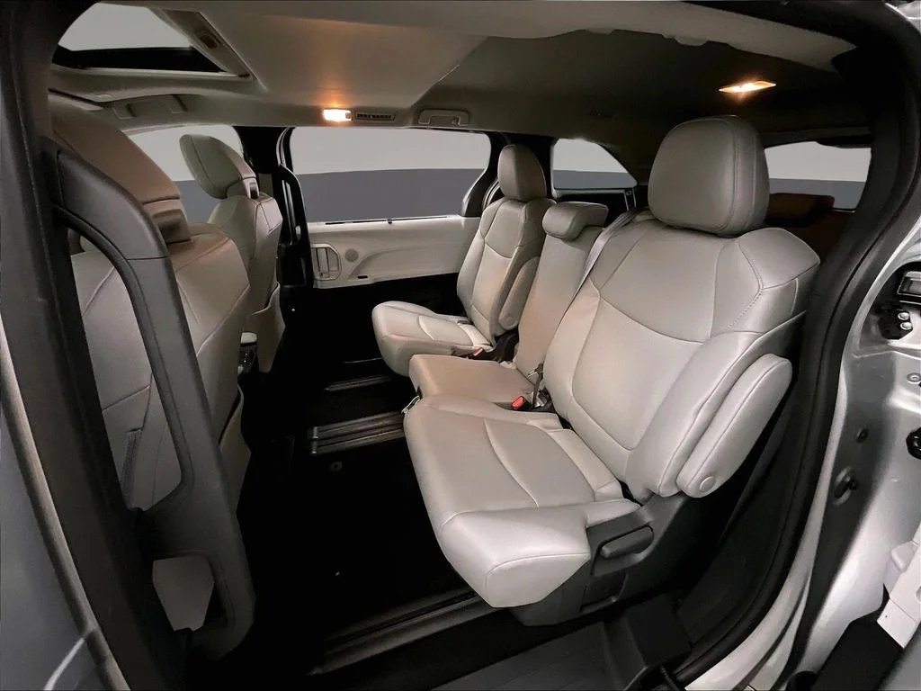 Used 2025 Silver Toyota XLE image 30