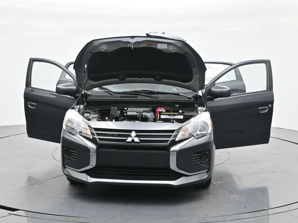 Used 2024  Mitsubishi ES image 40