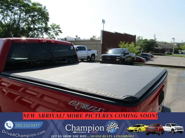 Used 2017 RED HOT Chevrolet LT image 9