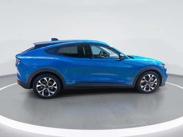 Used 2025 Blue Ford Select image 6