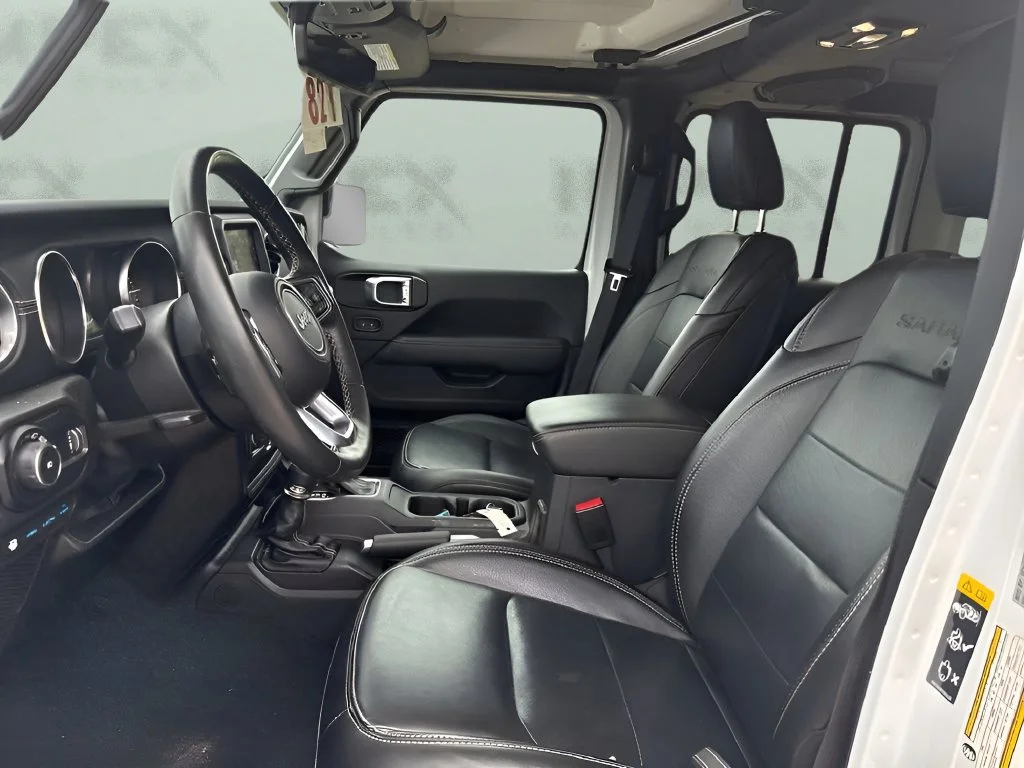 Used 2023 White Jeep Sahara image 8
