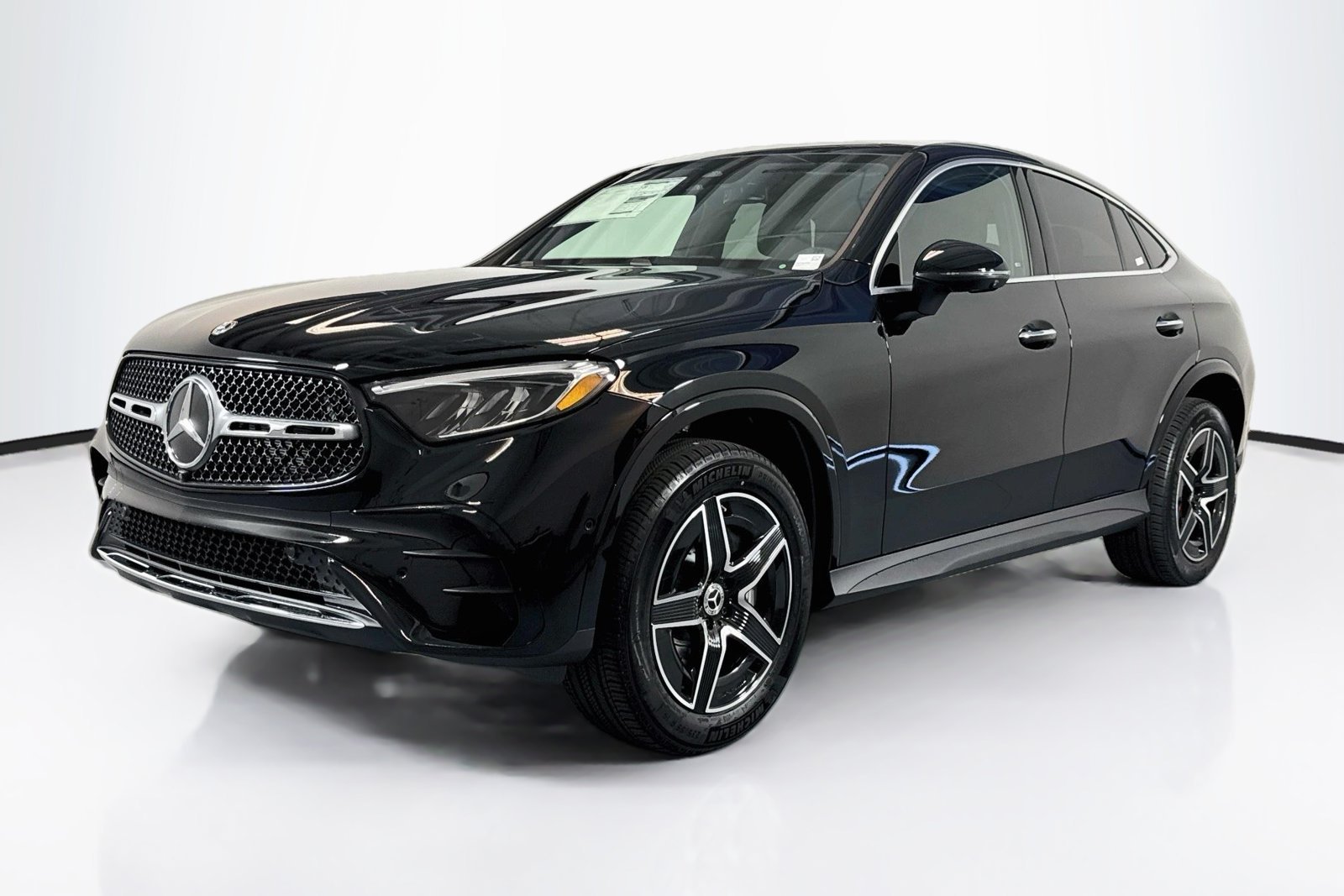 New 2027 Black Mercedes-Benz GLC 300 image 1