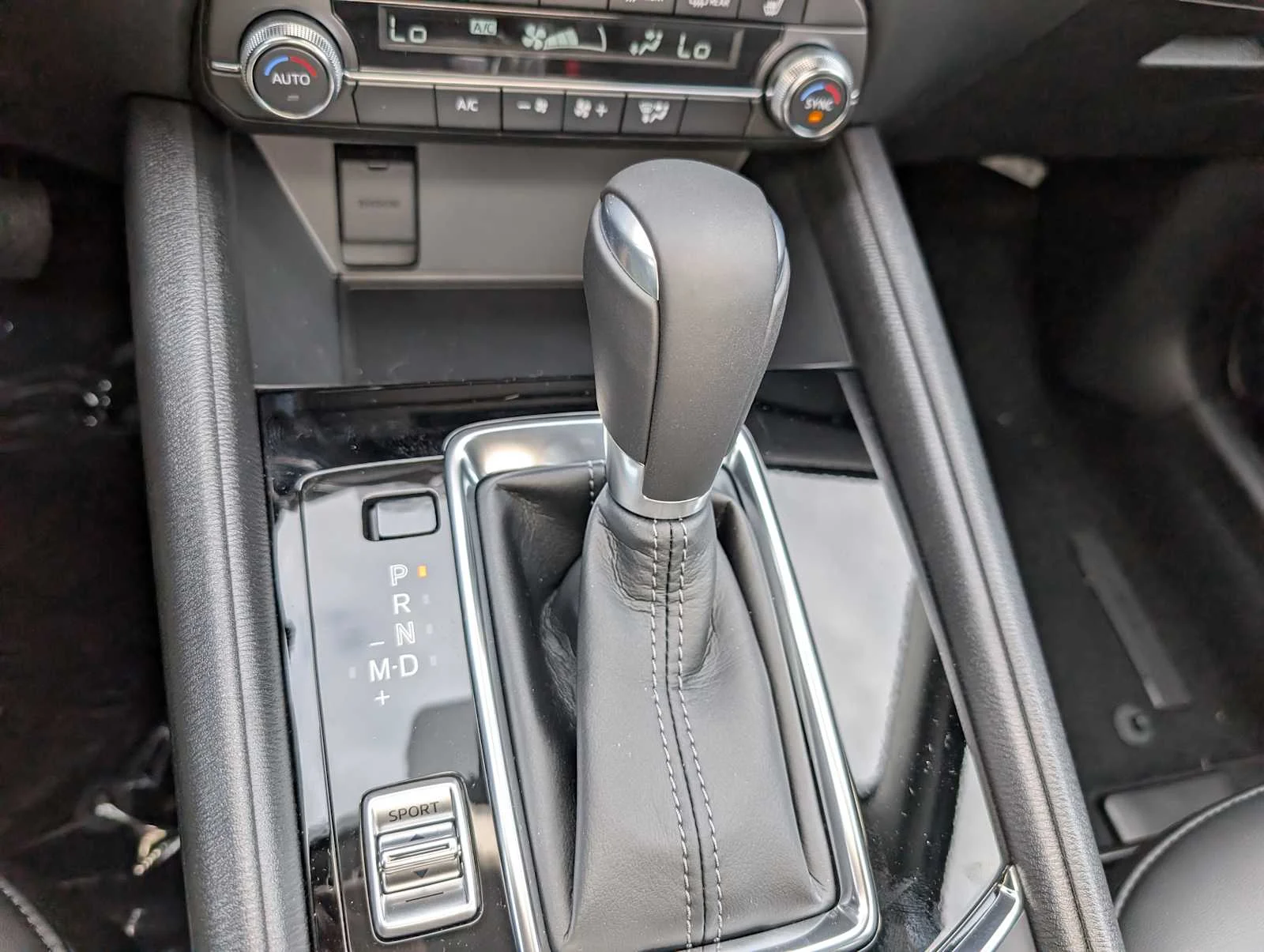 2025 Mazda CX-5 S Select Package - Photo 26