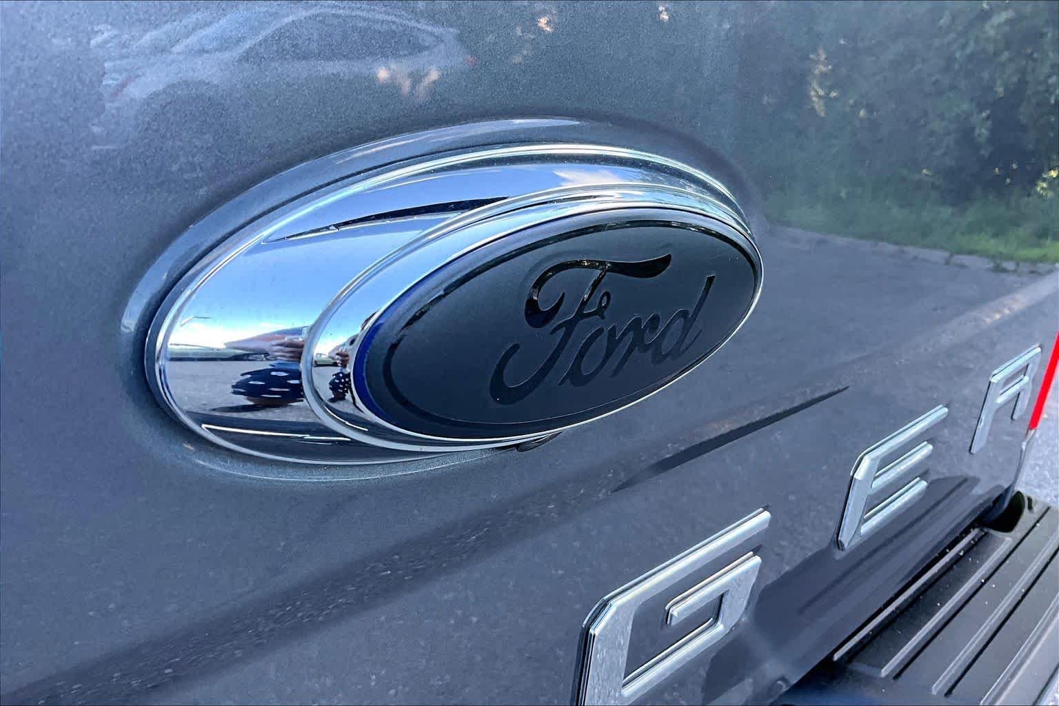 Used 2022 Carbonized Gray Ford XLT image 29