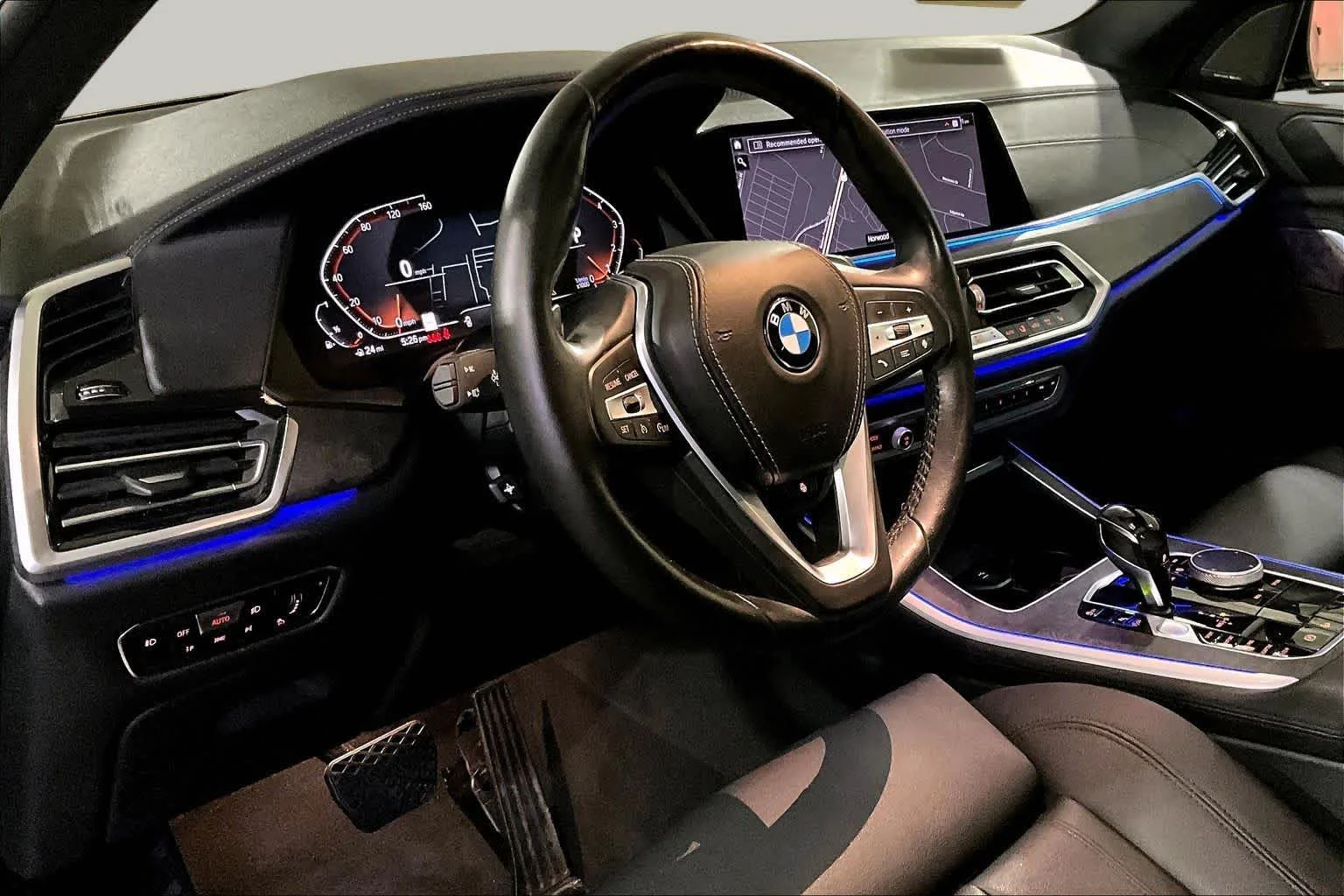 Certified Used 2019 Jet Black BMW xDrive40i image 33
