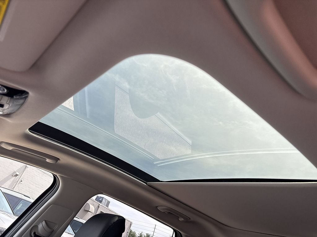 New 2026 Wolf Gray Kia EX image 10