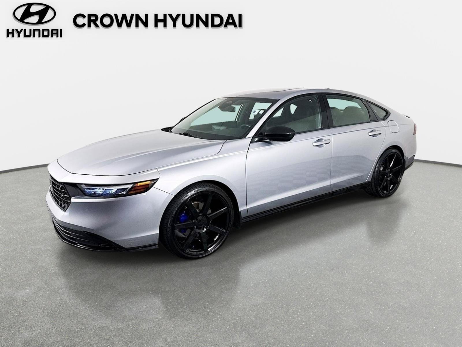 Used 2023 Silver Metallic Honda Sport-L image 1