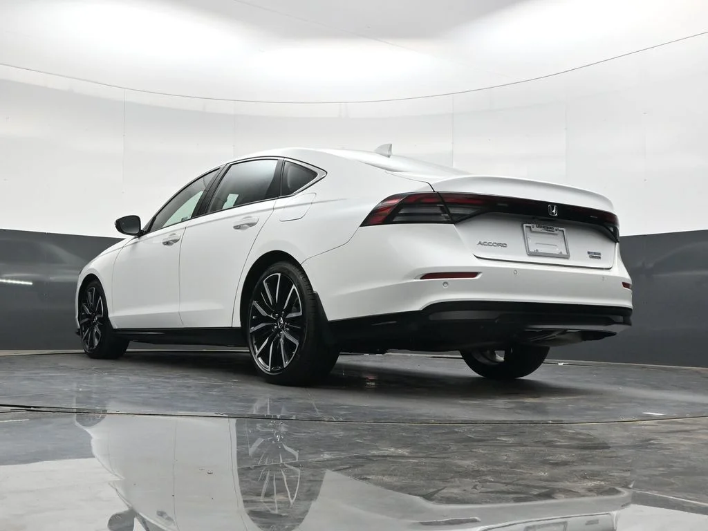 Used 2023  Honda Touring image 36