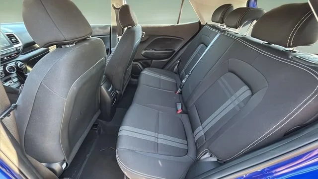 Used 2025  Hyundai SEL image 20
