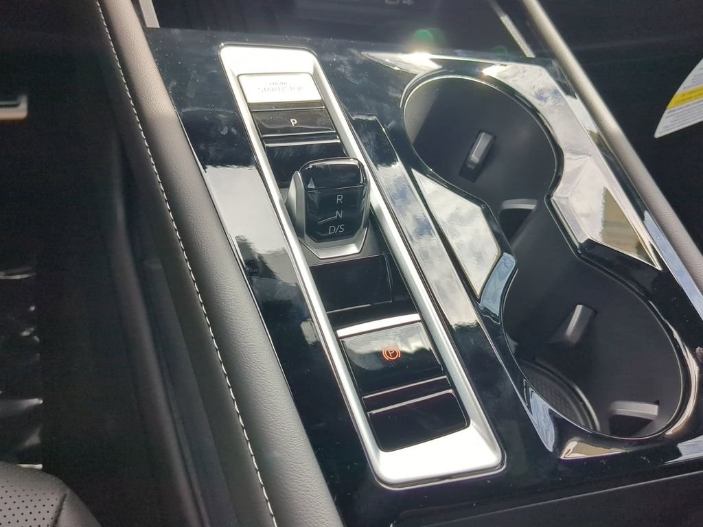 New 2026 White/off-white Volkswagen 2.0T SEL R-Line Black image 28
