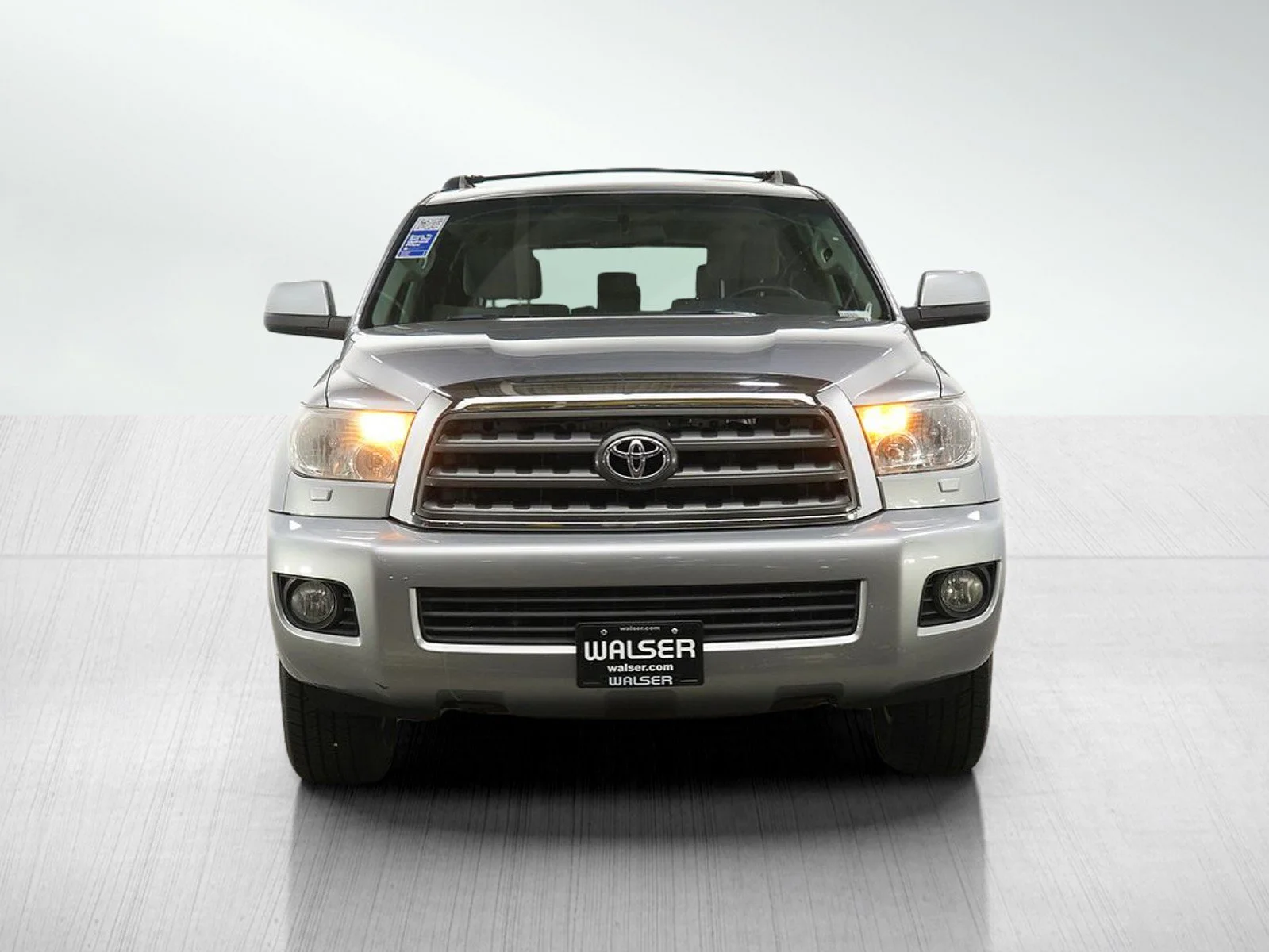Used 2010 Silver Sky Metallic Toyota SR5 image 9
