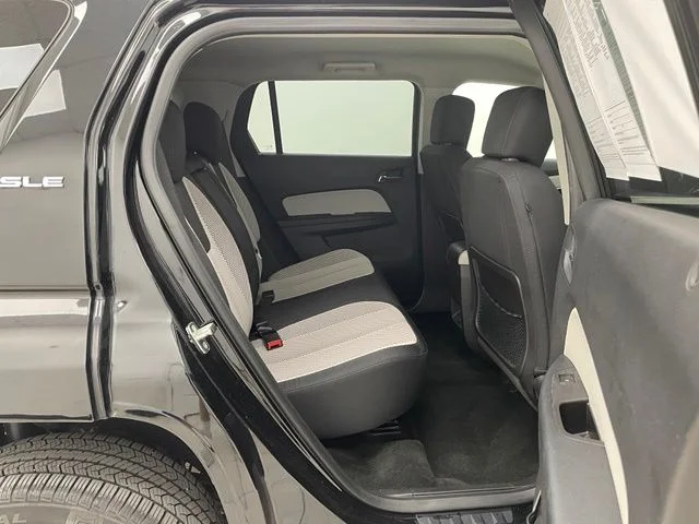 Used 2014 Black GMC  image 16