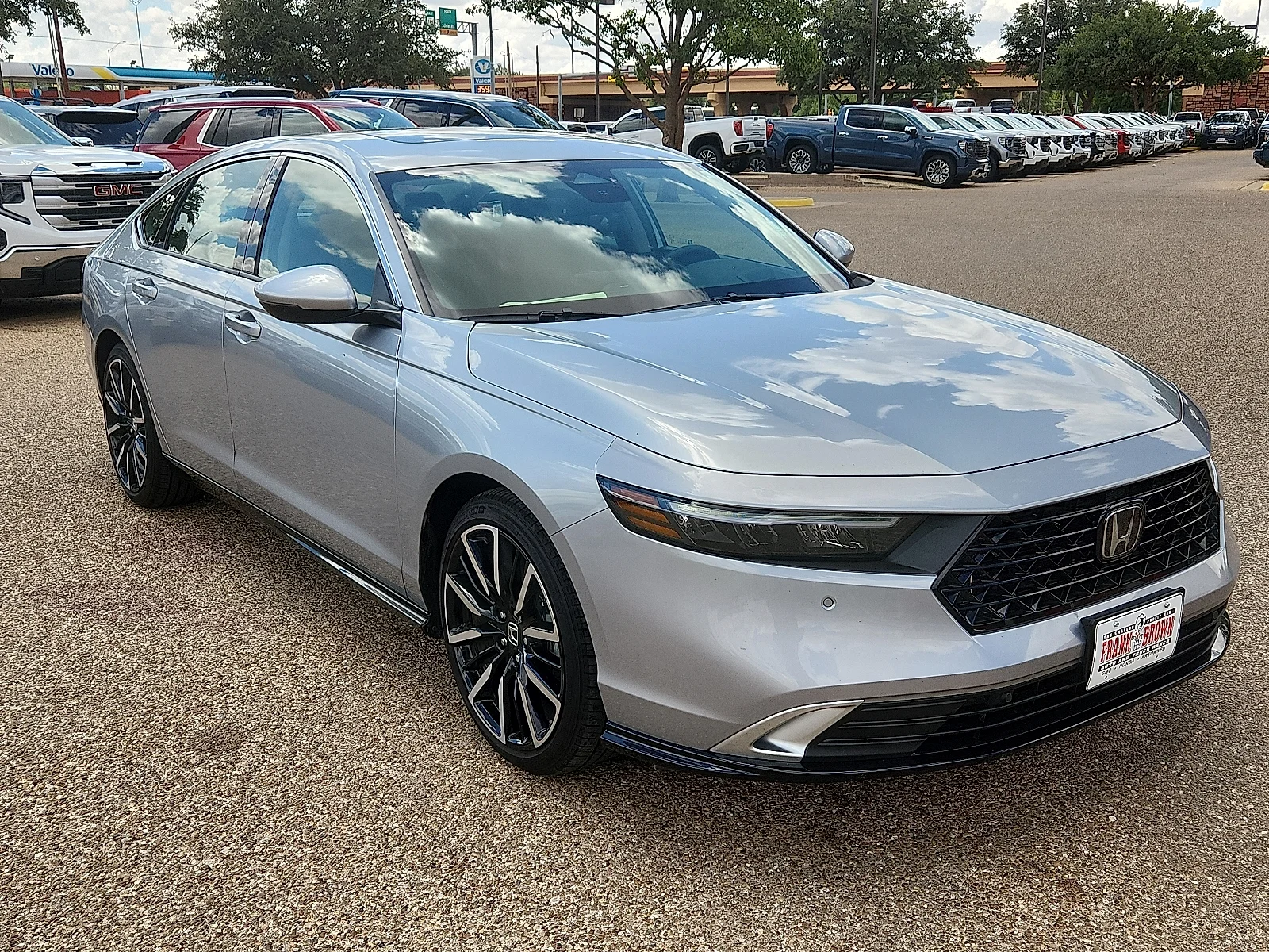 Used 2025 Solar Silver Metallic Honda Touring image 6